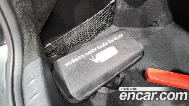 Genesis Electrified G80 2021 — фото 16 из 20