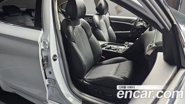 Genesis G70 2022 — Şəkil 12/20