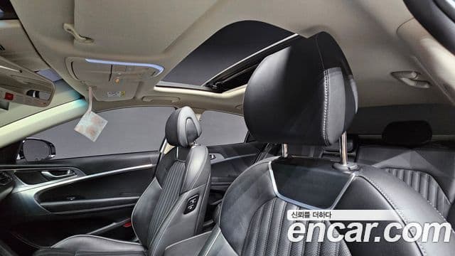Genesis G70 2022 — Şəkil 19/20