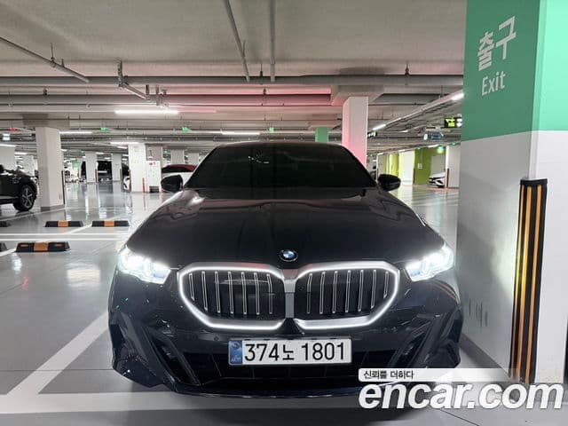 BMW 5 Series 2025 — ფოტო 10/10