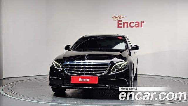 Mercedes-Benz E-Class 2019 — фото 3 из 20