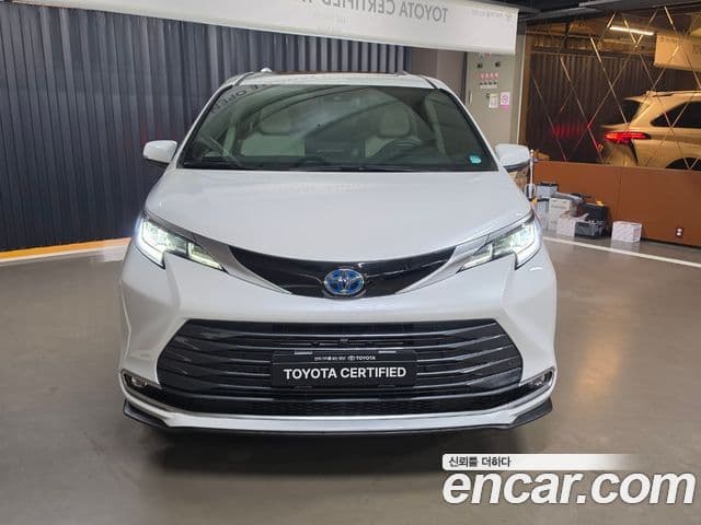Toyota Sienna 2025 — Şəkil 2/20