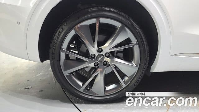 Genesis GV70 2022 — фото 5 из 20