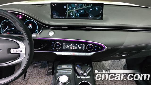 Genesis GV70 2022 — фото 18 из 20