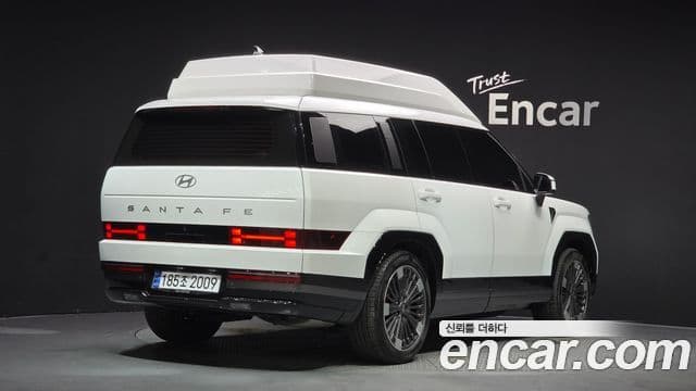 Hyundai Santa Fe 2025 — Фото 2/20