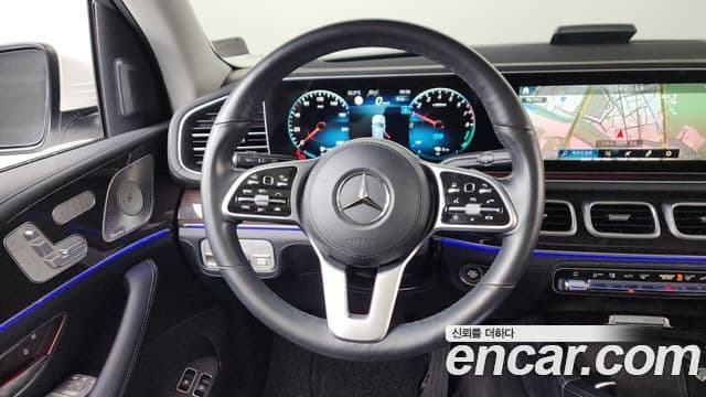 Mercedes-Benz GLE-Class 2021 — Фото 13/20