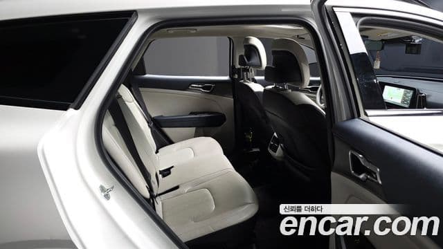 Kia Sportage 2021 — Şəkil 11/20
