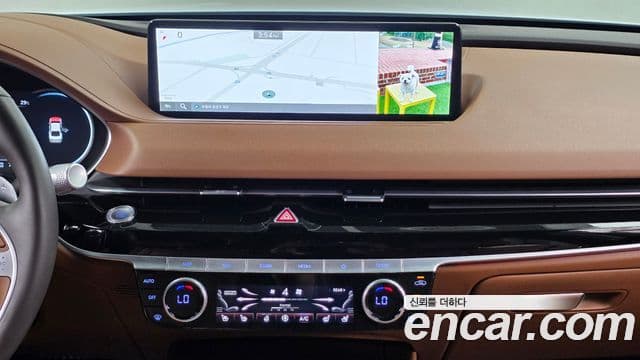 Genesis Electrified G80 2022 — фото 14 из 20