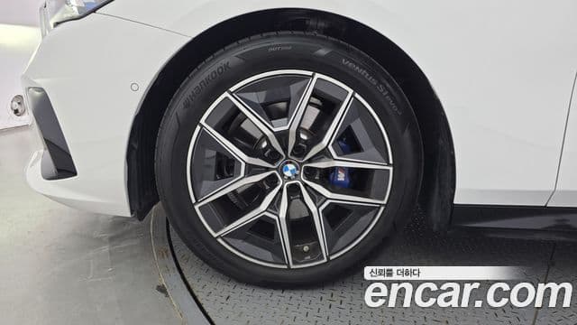 BMW 5 Series 2025 — Şəkil 5/20