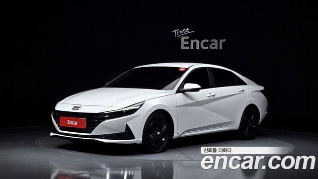 Hyundai Avante 2023 — Фото 1/20