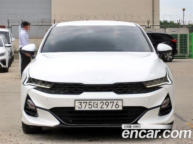 Kia K5 2022 — Şəkil 1/20