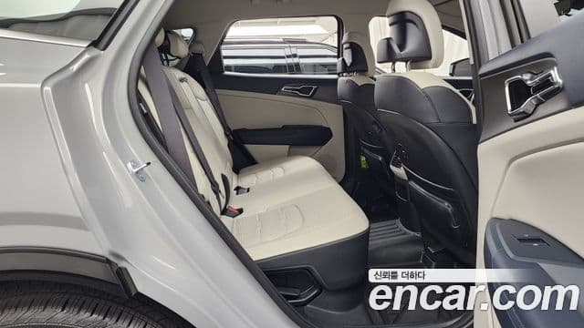 Kia Sportage 2025 — фото 12 из 20