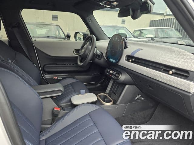 Mini Cooper S 2025 — фото 12 из 20