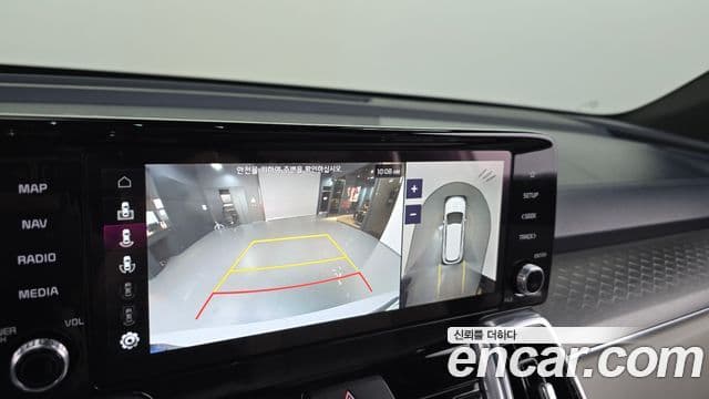 Kia Sorento 2023 — фото 15 из 20