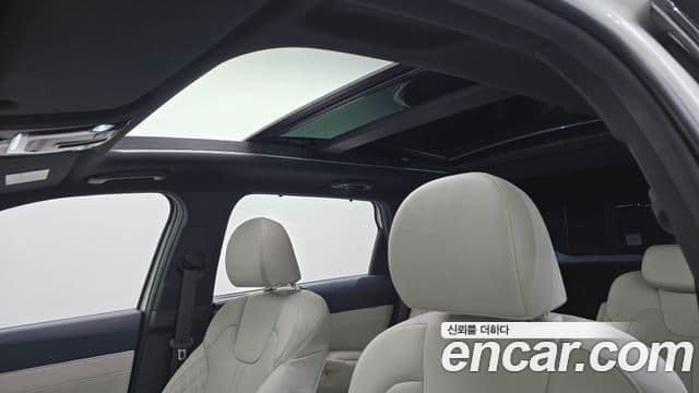 Kia Sorento 2023 — фото 17 из 20