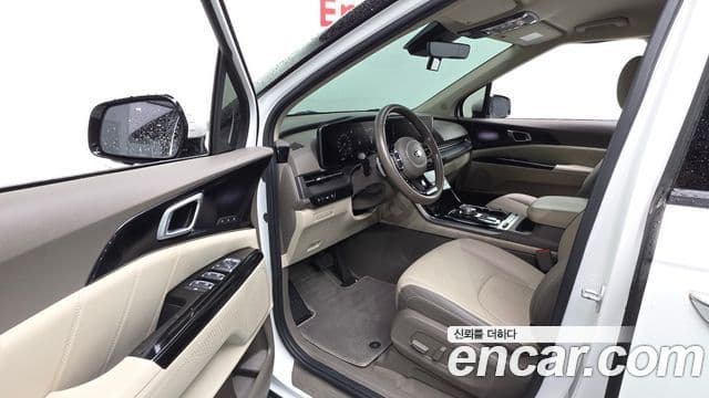 Kia Carnival 2021 — Фото 10/20
