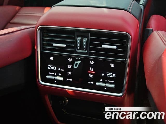 Porsche Cayenne 2023 — Şəkil 16/20