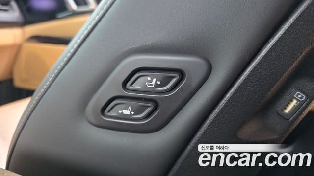 Kia Carnival 2023 — Фото 17/20