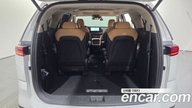 Kia Carnival 2023 — Фото 20/20