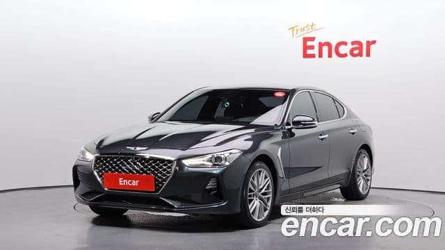 Genesis G70 2019 — Photo 17/31