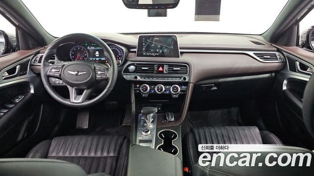 Genesis G70 2019 — Photo 25/31
