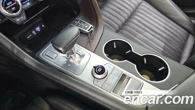 Genesis G70 2019 — Photo 10/31