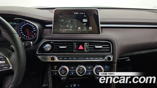 Genesis G70 2019 — Photo 4/31