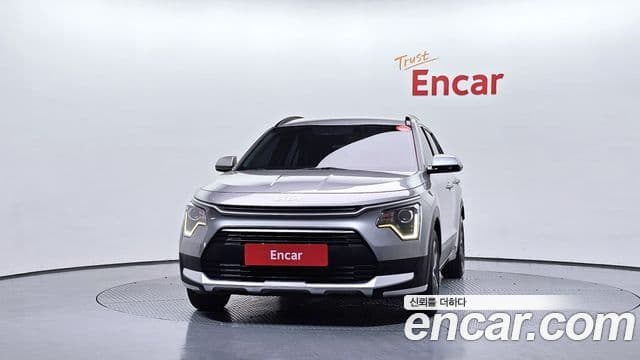 Kia Niro 2022 — ფოტო 3/20