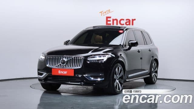 Volvo XC90 2022 — ფოტო 1/20