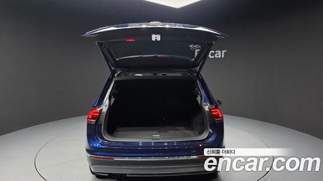 Volkswagen Tiguan 2018 — фото 20 из 20