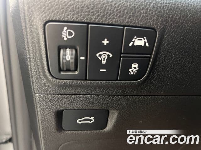 Kia K5 2022 — ფოტო 11/18