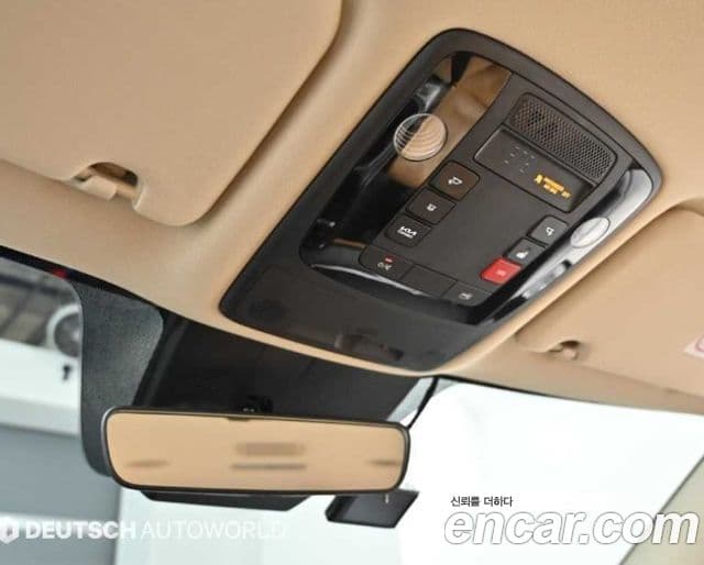 Kia Carnival 2023 — ფოტო 17/20