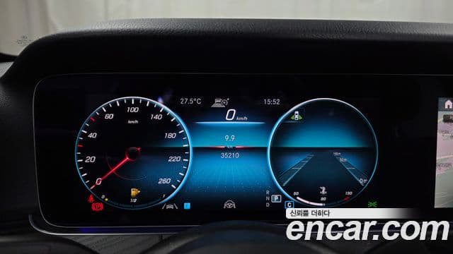 Mercedes-Benz E-Class 2022 — фото 8 из 20