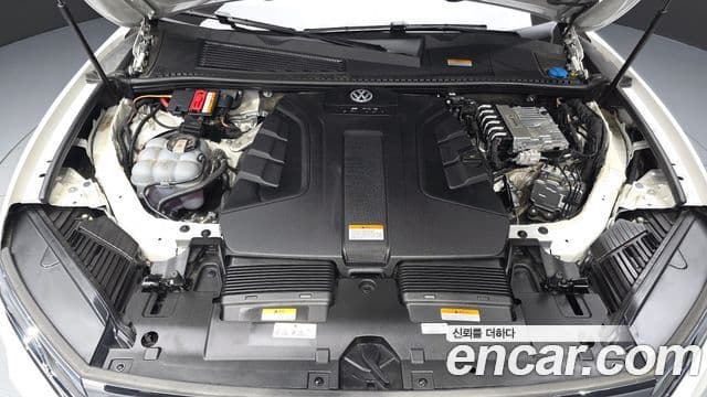 Volkswagen Touareg 2023 — Şəkil 6/20
