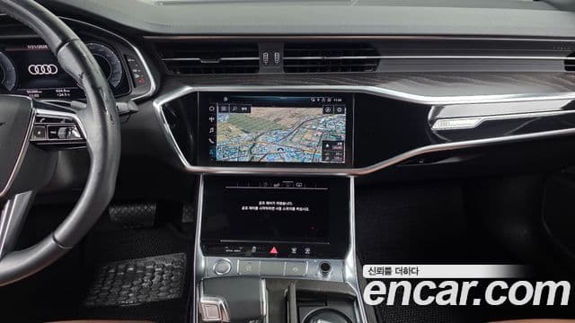Audi A6 2020 — ფოტო 14/20