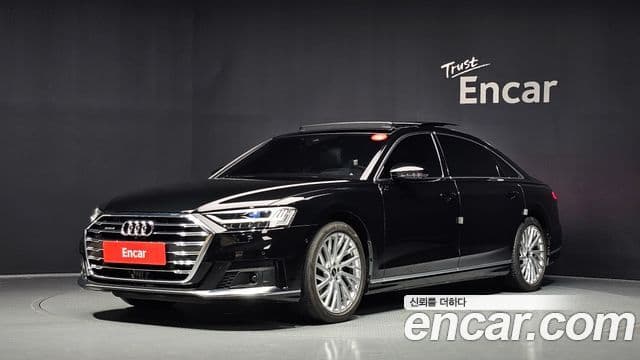 Audi A8 2021 — Şəkil 1/20