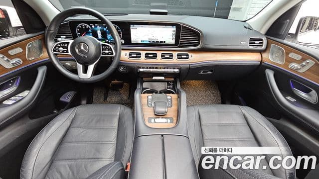 Mercedes-Benz GLE-Class 2021 — ფოტო 7/20