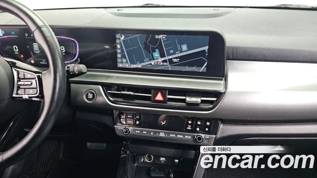 Kia Seltos 2023 — Şəkil 13/20