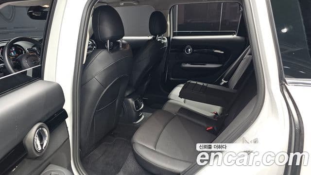 Mini Cooper Clubman 2023 — Şəkil 9/34