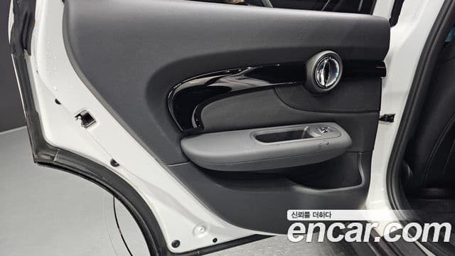 Mini Cooper Clubman 2023 — Şəkil 5/34