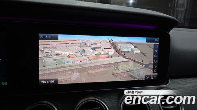 Mercedes-Benz E-Class 2019 — фото 14 из 20
