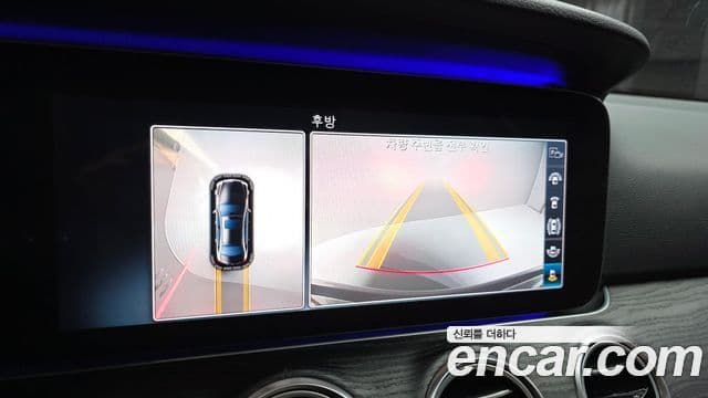 Mercedes-Benz E-Class 2019 — фото 15 из 20