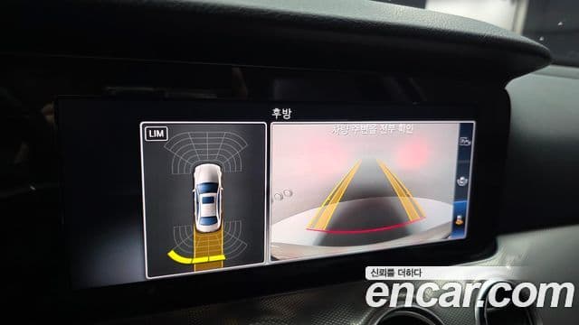 Mercedes-Benz E-Class 2018 — ფოტო 15/20