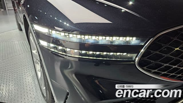 Genesis G90 2022 — Şəkil 13/33