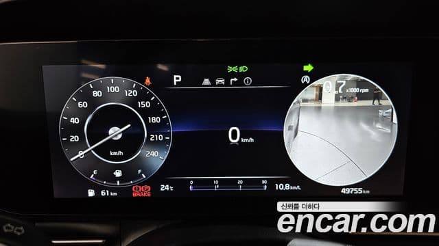 Kia Carnival 2023 — фото 8 из 20