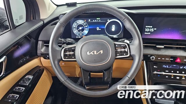 Kia Carnival 2023 — фото 12 из 20