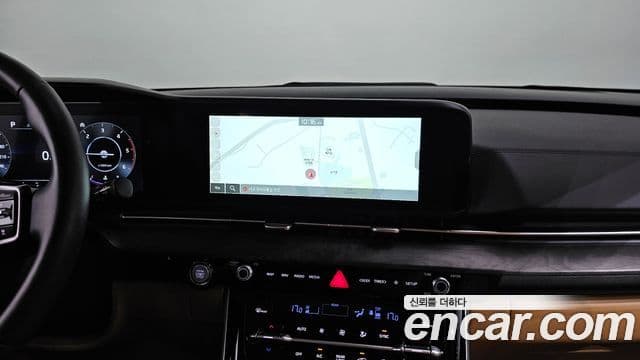 Kia Carnival 2023 — фото 13 из 20
