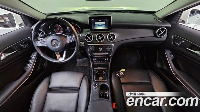 Mercedes-Benz GLA-Class 2018 — фото 7 из 20