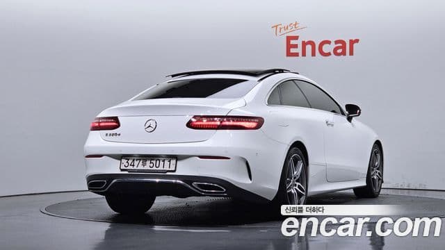 Mercedes-Benz E-Class 2020 — Şəkil 2/20