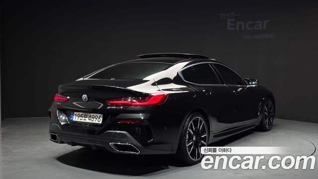 BMW 8 Series 2022 — Şəkil 2/20